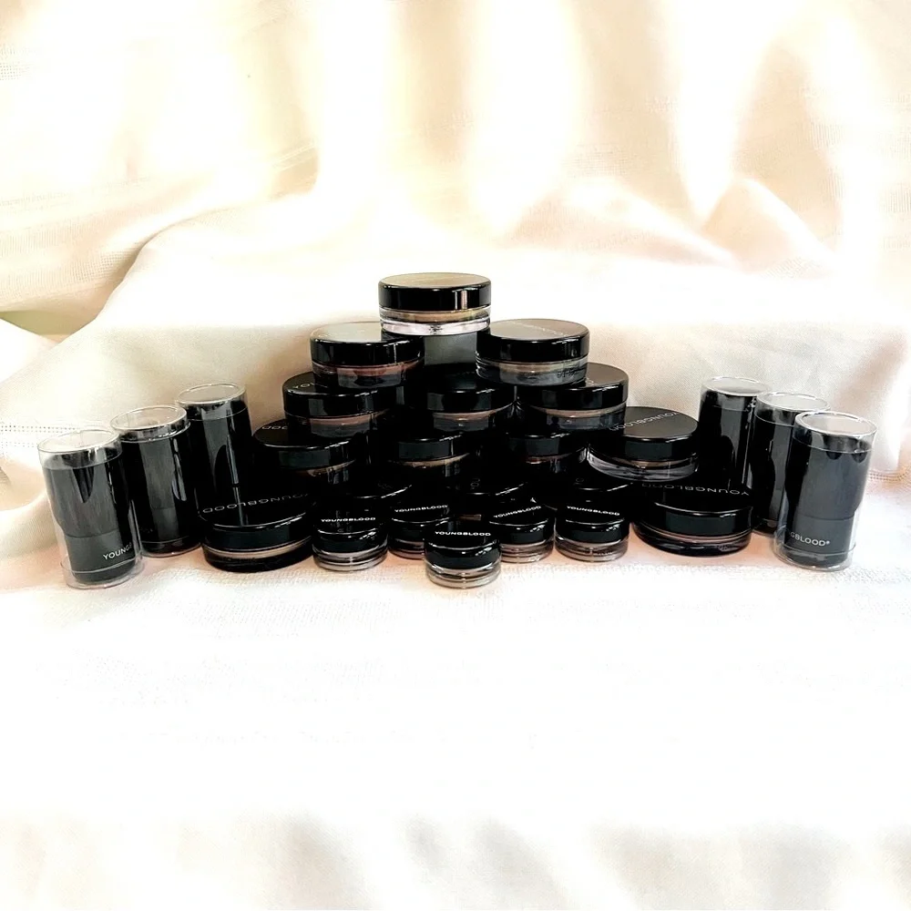 YOUNGBLOOD Bundle NEW Natural Mineral‎ Foundation Blush Hi-DEF Brushes
💥SALE💥 - Picture 16 of 16